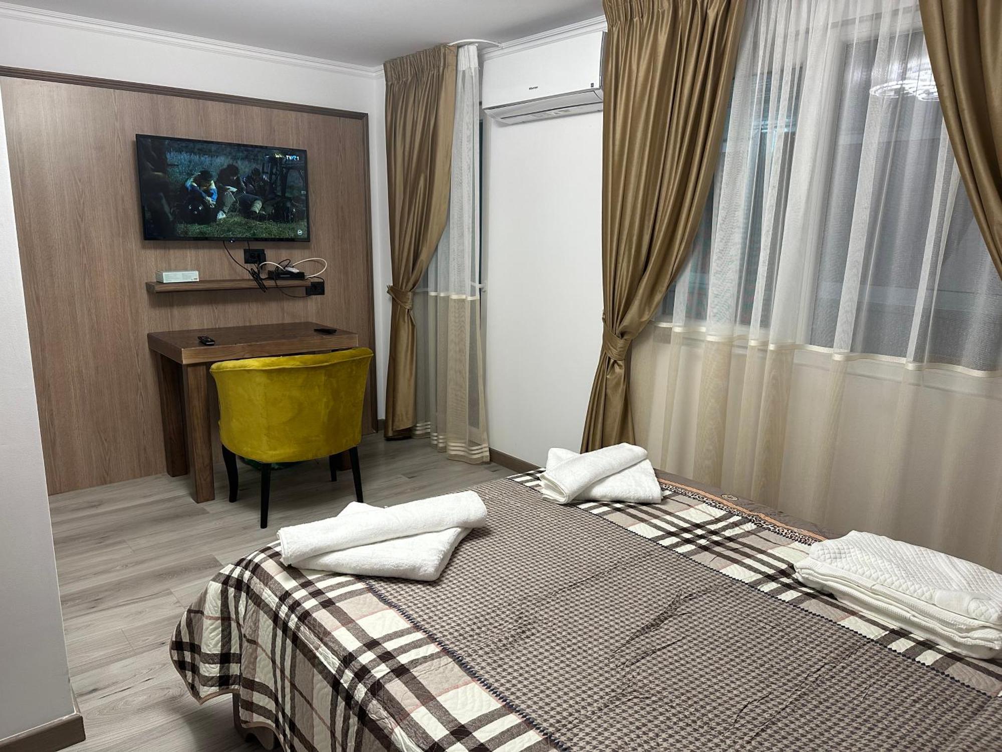 Pensiunea Cascada Putnei Lepşa Exterior foto